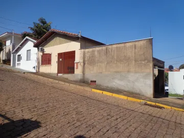 Alugar Casas / Padrão em São José do Rio Pardo. apenas R$ 296.800,00