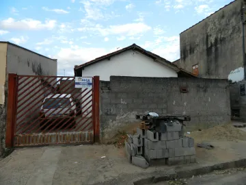 Casas / Padrão em São José do Rio Pardo/SP 