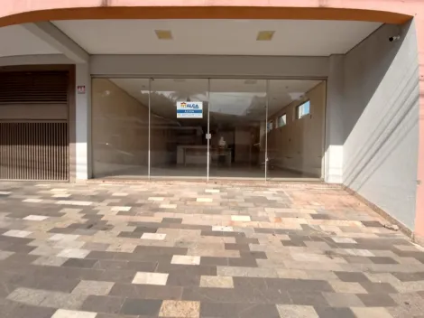 Salão comercial novo com amplo espaço