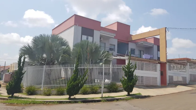 Proximo Escola Bairro...