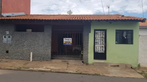 Alugar Casas / Padrão em São José do Rio Pardo. apenas R$ 200.000,00