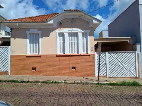 Alugar Casas / Padrão em São José do Rio Pardo. apenas R$ 3.350,00